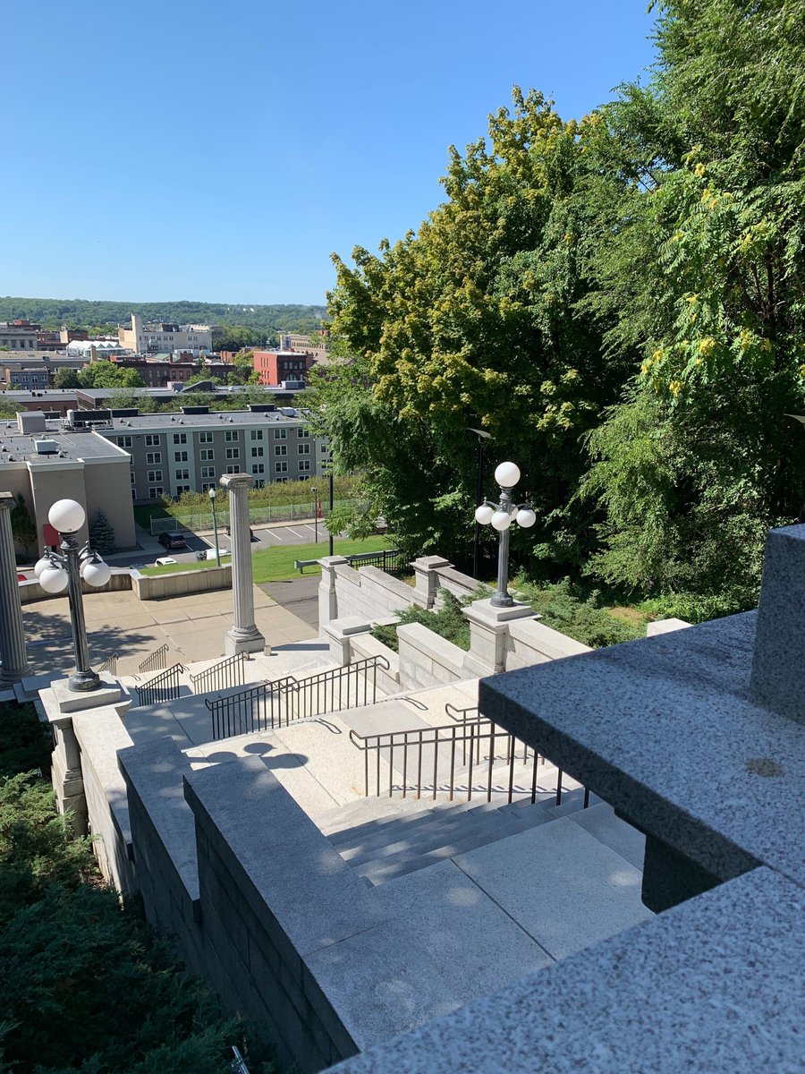 Today, as part of an 18-year-old tradition, students in the #RPI Class of 2023 will meet and shake hands with President Shirley Ann Jackson at the top of the Louis Rubin Memorial Approach. Then they&#39;ll head downtown for the annual Welcome Fest @RPISuccess @RPIAlumni @RPIAthletics