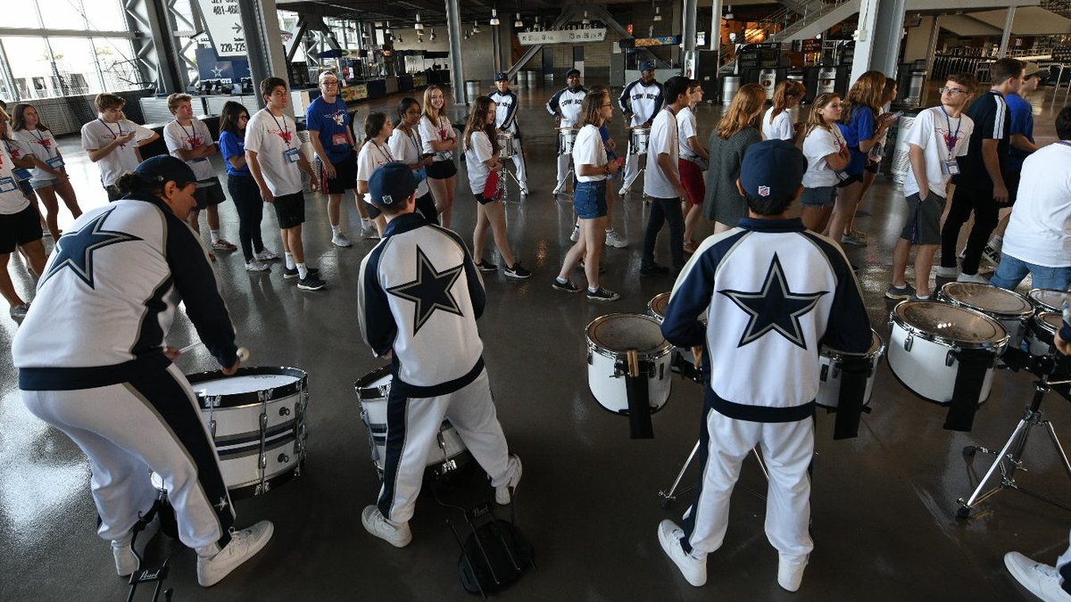 When the @DallasCowboys welcome you to town, you know it. @ATTStadium