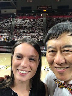 With @UMDSGA president @irelandlesley5 after our selfie, proud to welcome this fall&#39;s 4,300 new freshmen and 1,300 new transfers, from 41 states and 25 countries, selected from over 33,000 applicants, among the most academically talented and diverse classes ever at #UMD