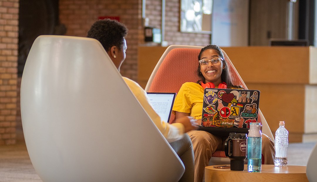 Whether it&#39;s in the Academic Commons or by Dana Commons, students are already working hard on day 2 of classes. Keep up the great work! #WeAreClark #ClarkU