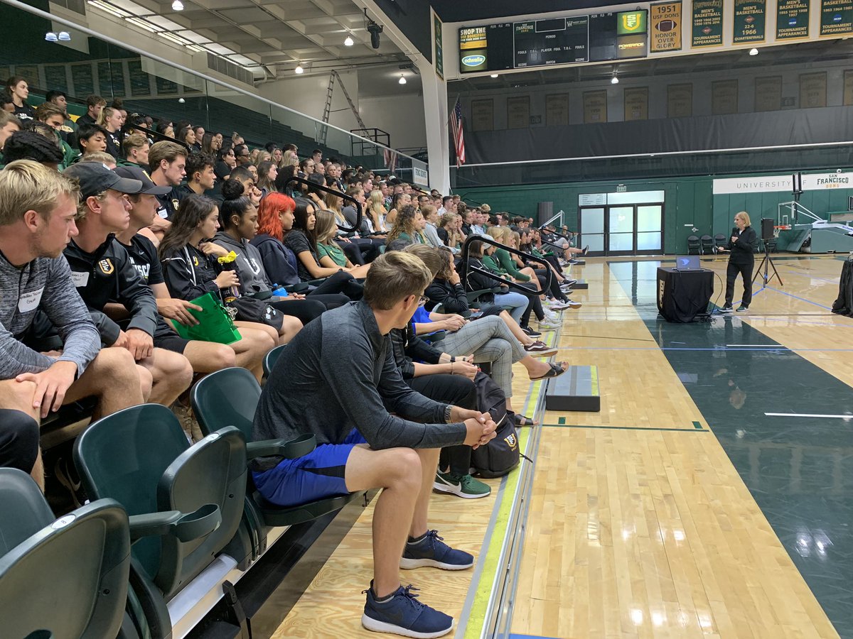 Dynamic leaders @JMMcDermott018 and @JenniferAzzi discuss the joy of @DonsAthletics and looking beyond the arc. Be your best @usfca #changemakers