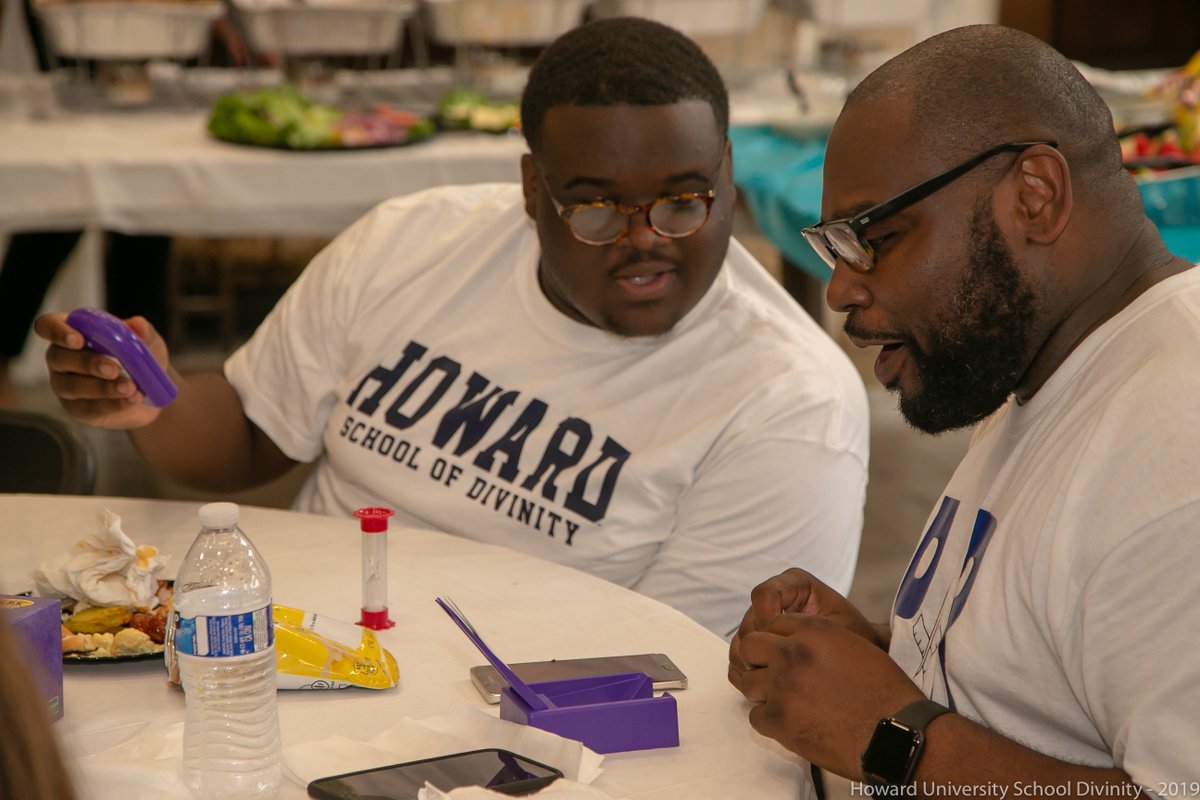 @HUSDIVINITY Cookout was a complete blast!  Welcoming everyone to the new semester in fun and fellowship!  @HowardU @YNPierce @preachingproj @tyrageneral     