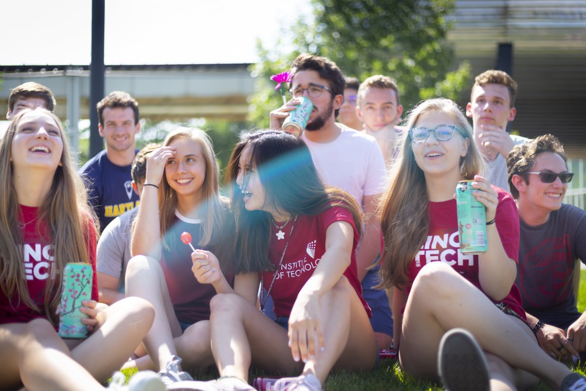 First week of classes   Take a look back as we celebrate one of the largest classes of first-year students in #IllinoisTech history!  