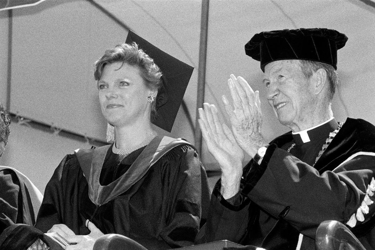 Rest in peace, Cokie Roberts.   In 1994, she gave BC&#39;s commencement address and received an honorary doctor of laws degree.  #RIP