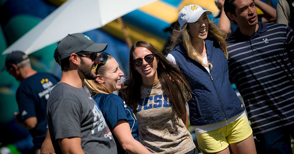 .@UCSDalumni, students, staff, faculty, family, and friends—join us for #UCSDHomecoming Oct. 18-20! 