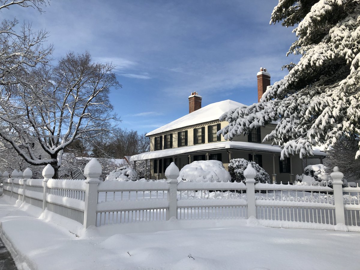 Workin&#39; in a winter wonderland. #YaleLibrary #Yale #YaleInFarmington