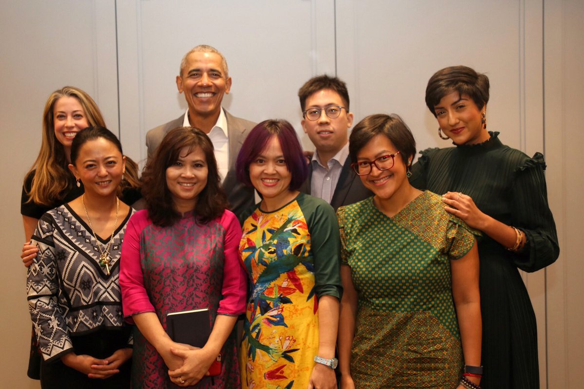 Big Columbia moment in Vietnam! Barack Obama CC&#39;83 met with @ObamaFoundation scholars and social and environmental justice activists Hong Hoang [@honghoang2tweet] and Vanessa Paranjothy [@vanparanjothy].   Applications are still open for the next cohort! 